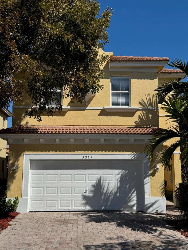 3977 NE 11th Drive, Homestead FL 33033