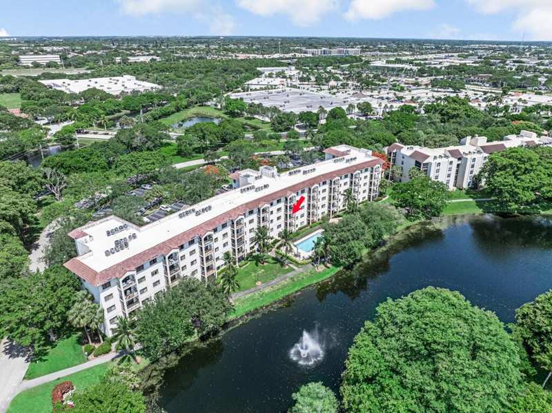 2105 Lavers Circle # 306, Delray Beach FL 33444