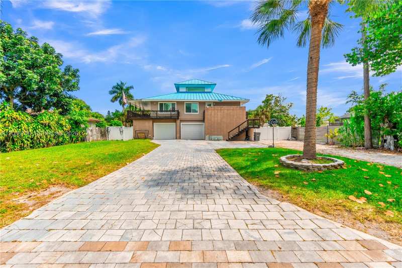 5049 Cleveland Rd, Delray Beach FL 33484