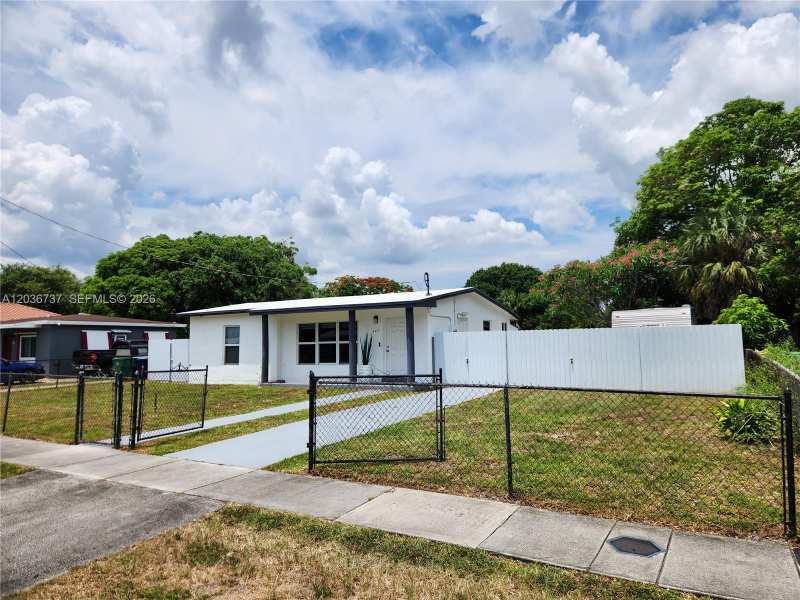 721 NW 33rd Ave, Lauderhill FL 33311