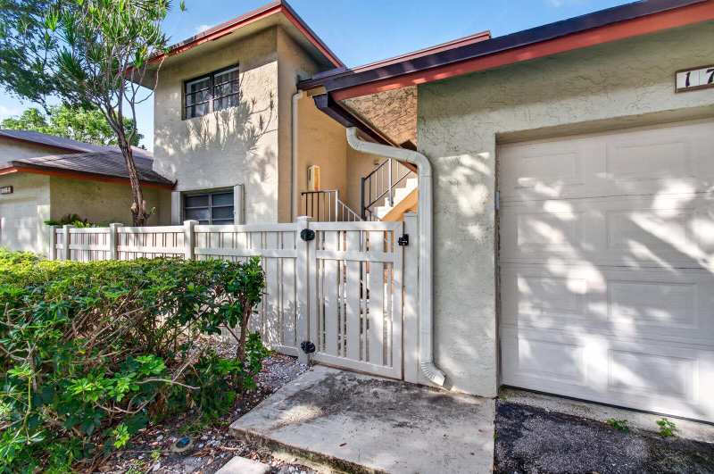 3951 NE 19th Road # 1701, Pompano Beach FL 33064