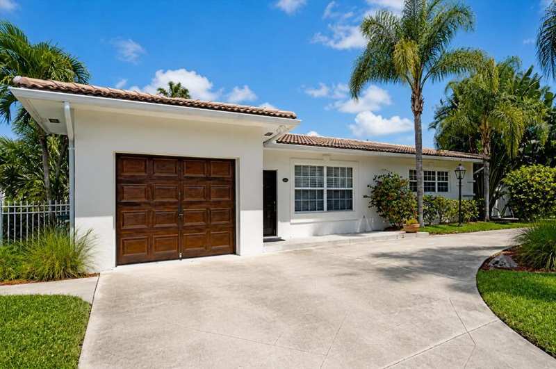2031 Pleasant Drive, Juno Beach FL 33408
