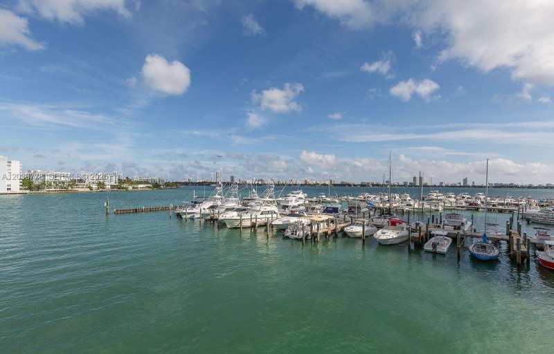 7601 E Treasure Dr # 1924, North Bay Village FL 33141