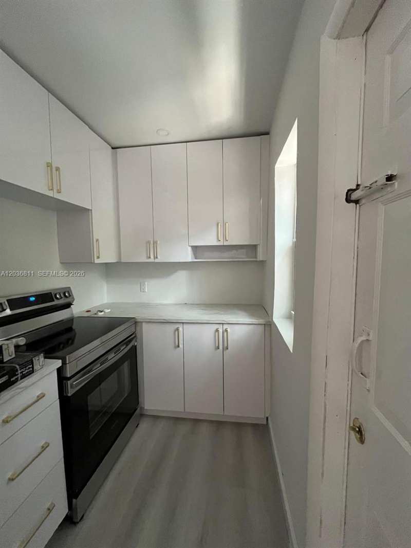 602 SW 13th Ave # 4, Miami FL 33135