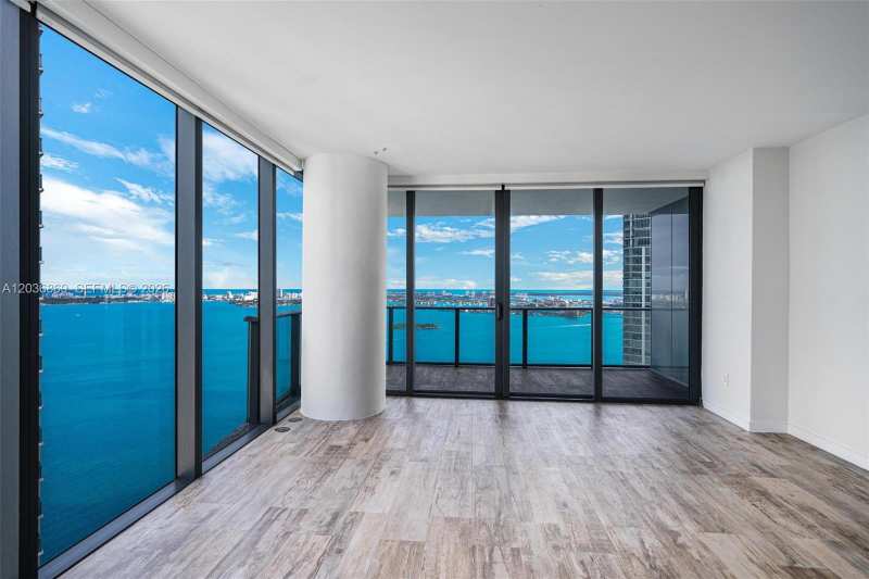 650 NE 32nd St # 4407, Miami FL 33137