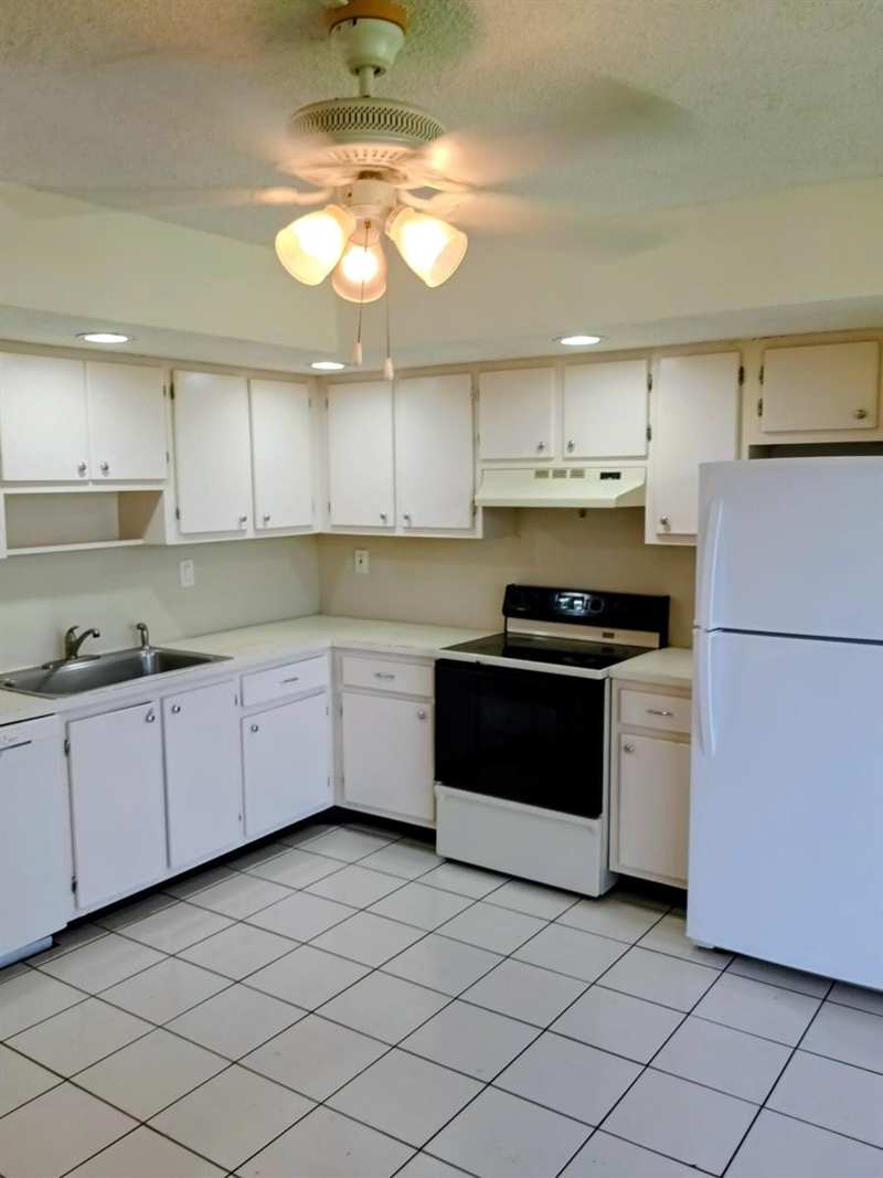 8015 SW 107th Avenue SW # 218, Miami FL 33173
