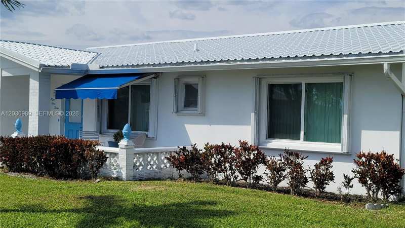 913 SW 3rd Ave, Boynton Beach FL 33426