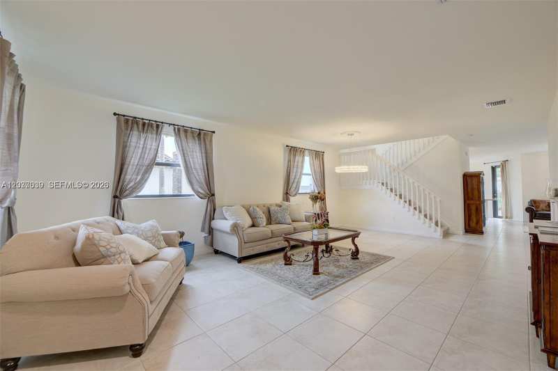 9260 W 35th Ln, Hialeah FL 33018