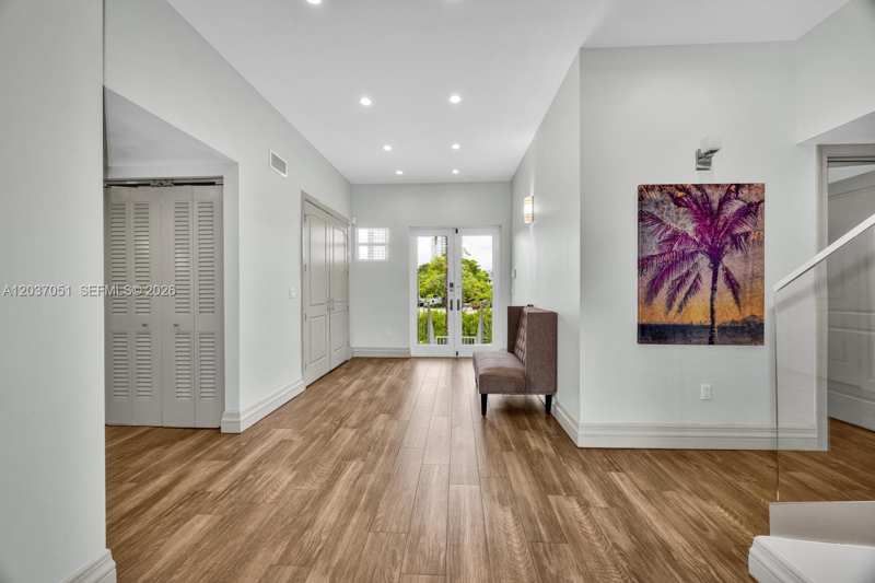 1076 NE Little River Dr, Miami FL 33138