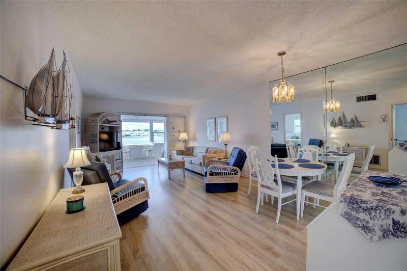 1801 Ocean Drive # 201, Boynton Beach FL 33426