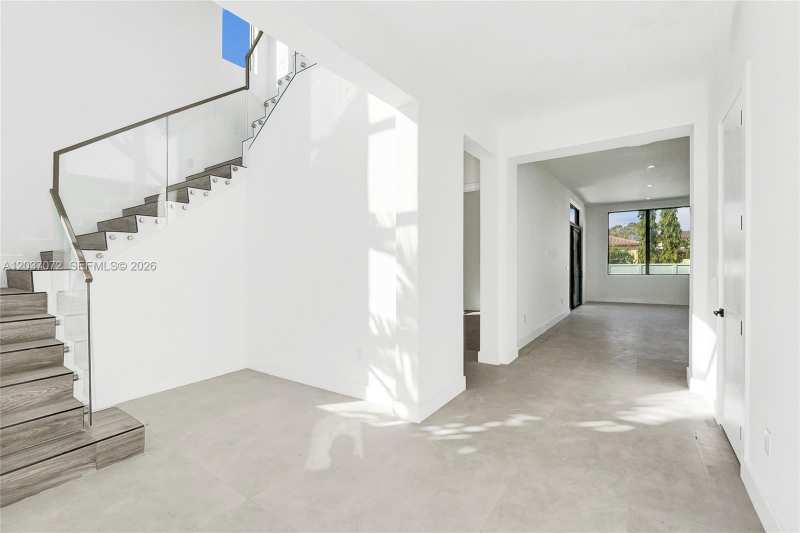 13023 Davie Oaks Dr, Davie FL 33325