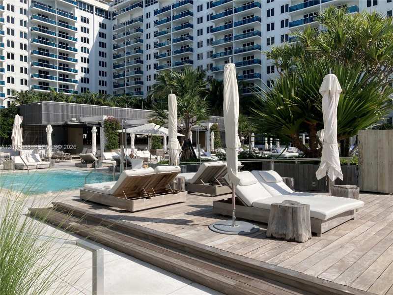 2301 Collins Ave # 614, Miami Beach FL 33139