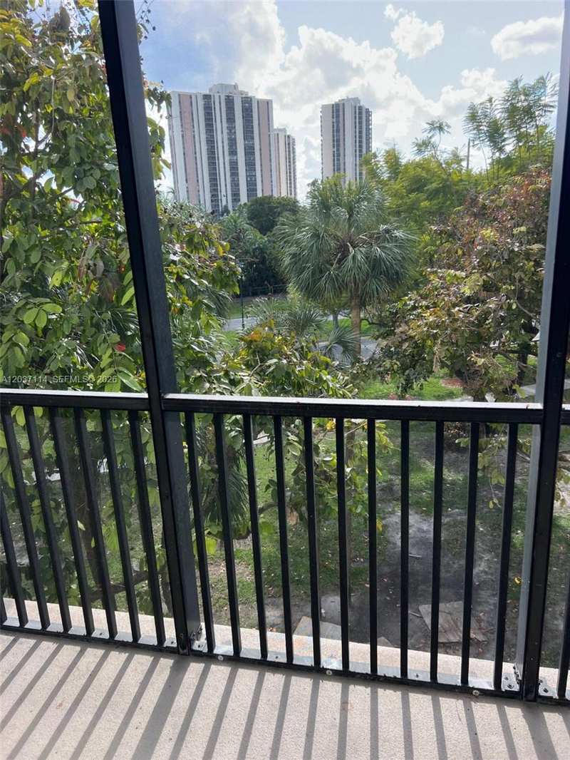 BRAVURA I CONDO
