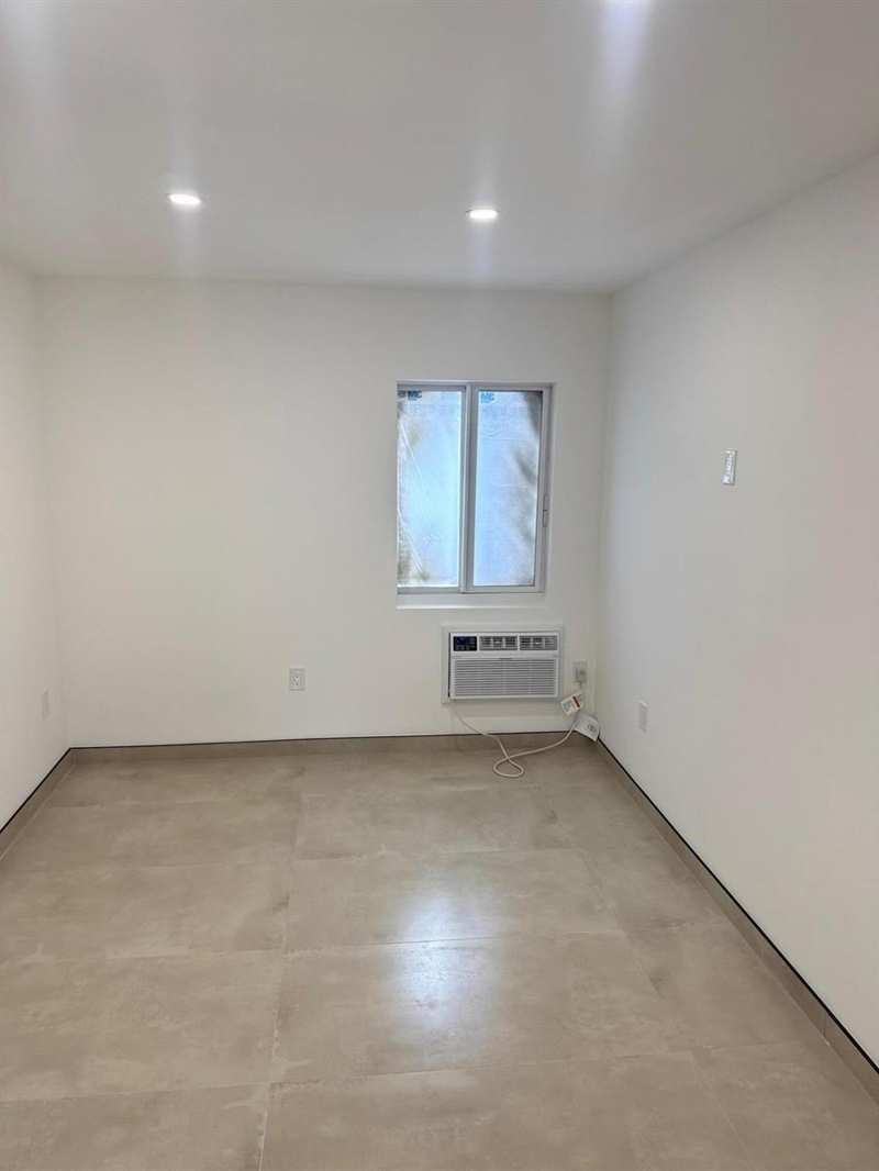 1235 Normandy Drive # 10, Miami Beach FL 33141