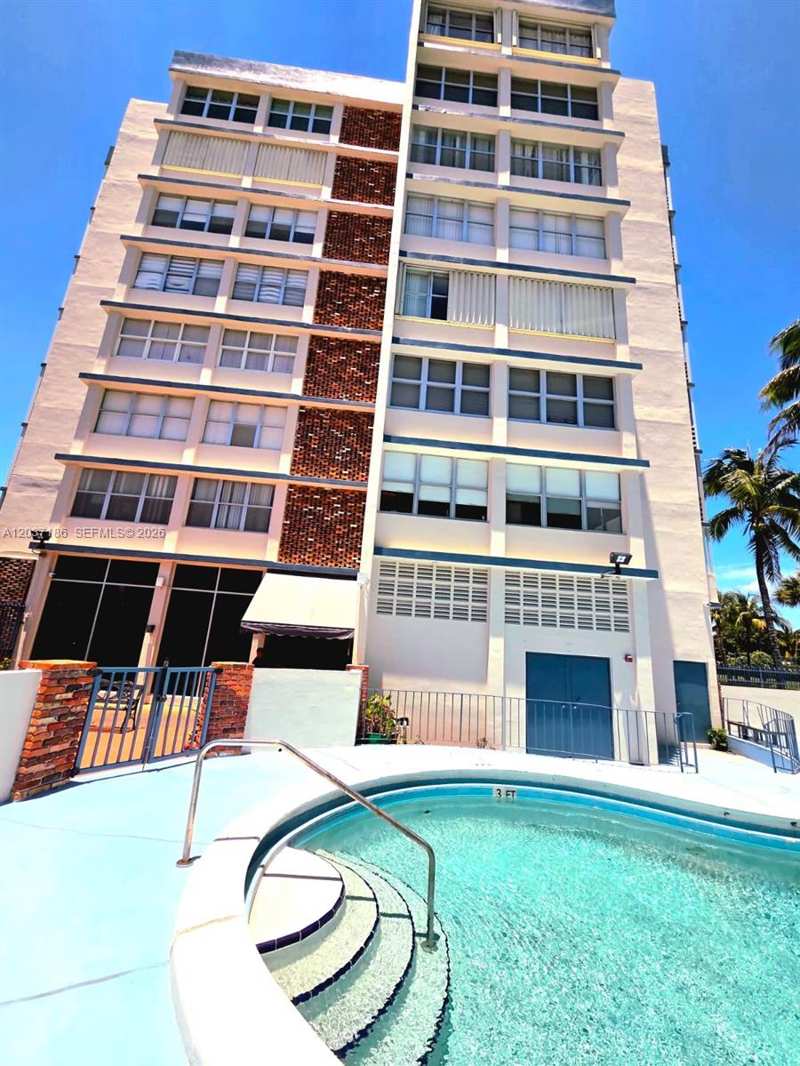 16850 S Glades Dr # 2K, North Miami Beach FL 33162