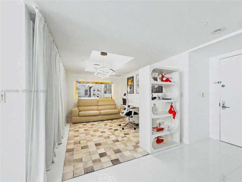 465 Brickell Ave # 1605, Miami FL 33131