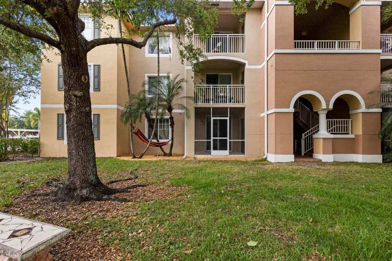 6450 Emerald Dunes Drive # 103, West Palm Beach FL 33411