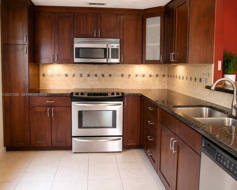 3545 Magellan Cir # 5, Aventura FL 33180