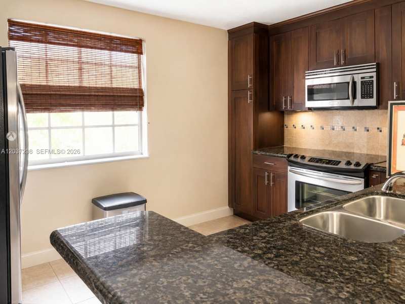 3545 Magellan Cir # 5, Aventura FL 33180