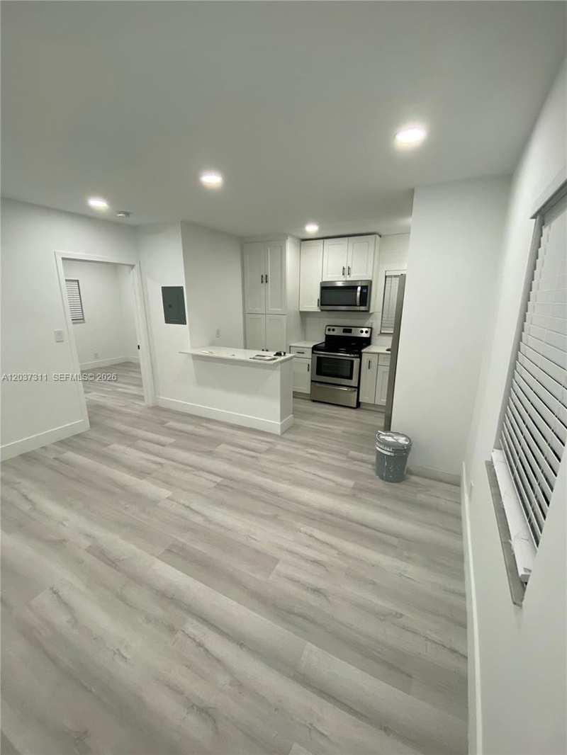 3071 SW 27th Ave # 4, Miami FL 33133