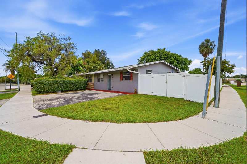 6871 SW 16th Court, North Lauderdale FL 33068