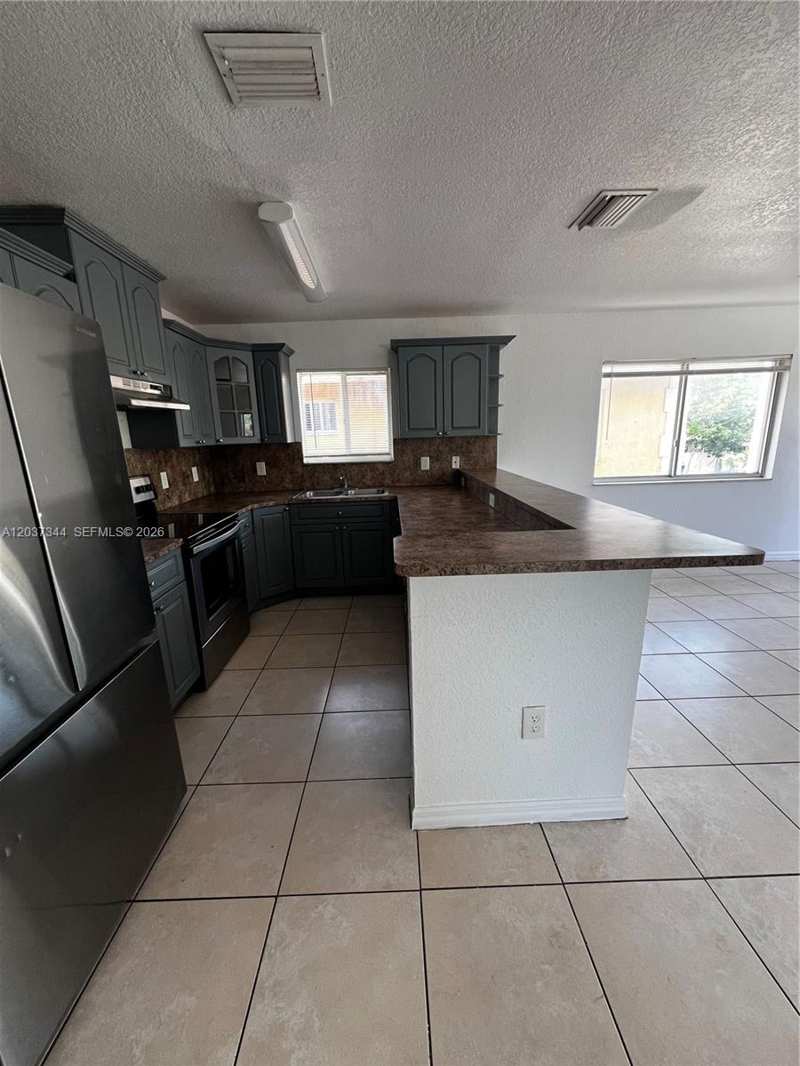 7012 NW 6th Ct # 7012, Miami FL 33150