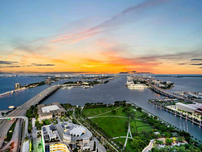 1100 Biscayne Blvd # 4001, Miami FL 33132