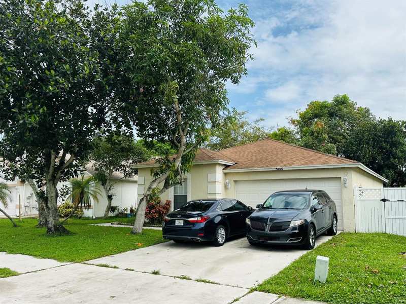 5165 Foxhall Pl, West Palm Beach FL 33417
