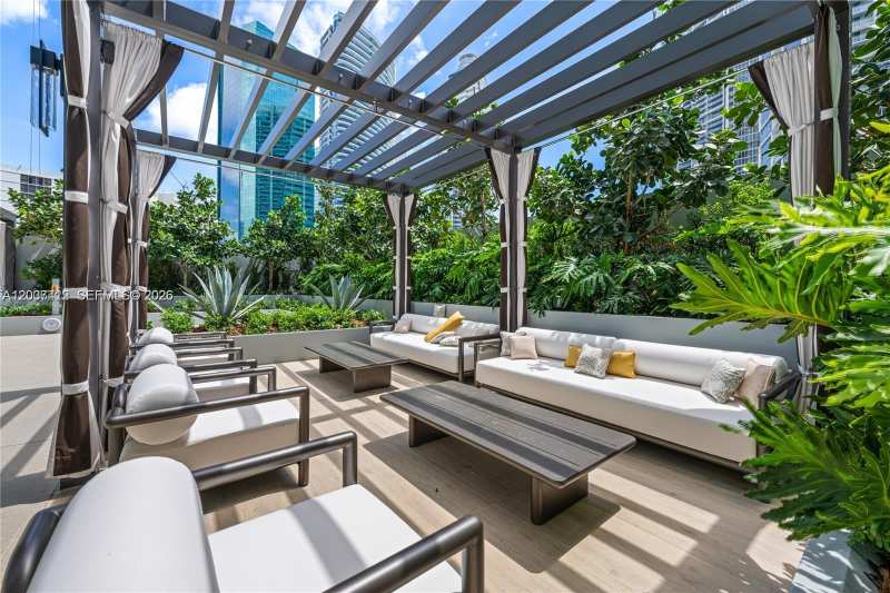 77 SE 5th St # 1705, Miami FL 33131