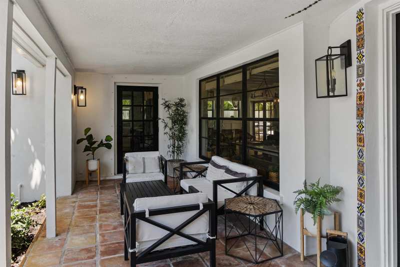 711 SW 27th Way, Boynton Beach FL 33435