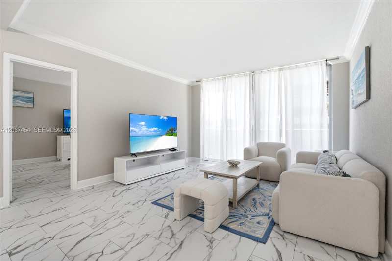 401 69th St # 313, Miami Beach FL 33141