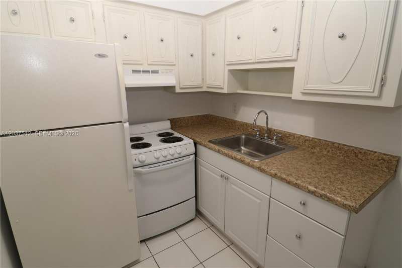 59 NW 37th St # 5, Oakland Park FL 33309
