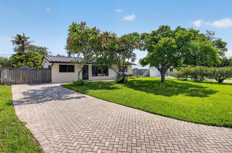 115 NW 7th Street, Boca Raton FL 33432