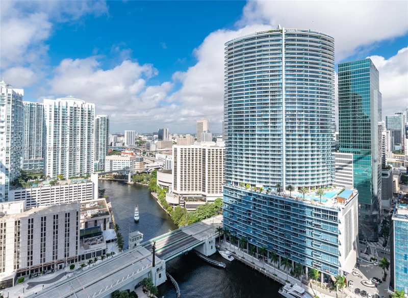 475 Brickell Ave # 2908, Miami FL 33131