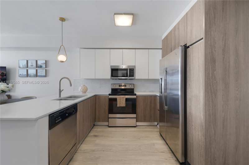 1501 SW 37th Ave # 1307, Miami FL 33145