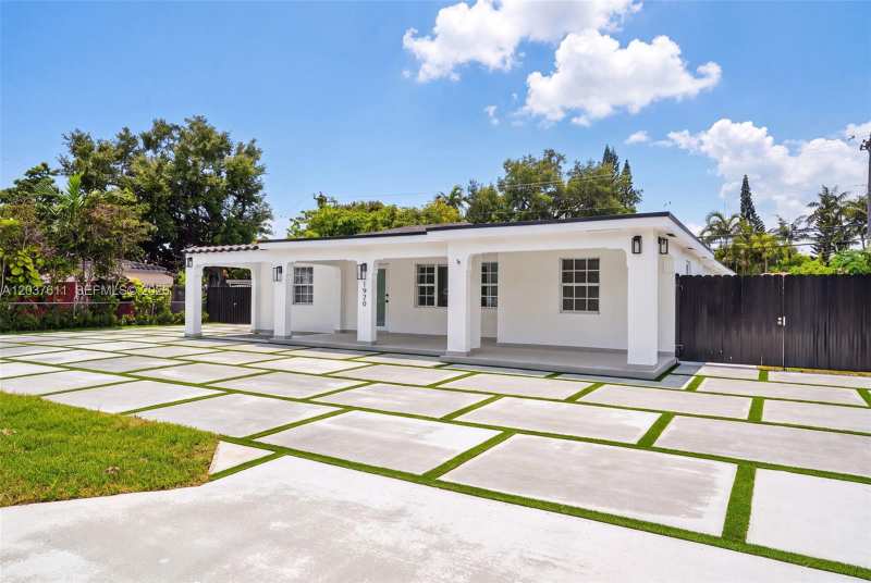 1920 SW 67th Ave, Miami FL 33155