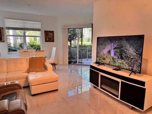 804 E Windward Way # 103, Lantana FL 33462