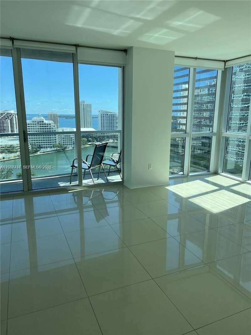 500 Brickell Ave # 2102, Miami FL 33131