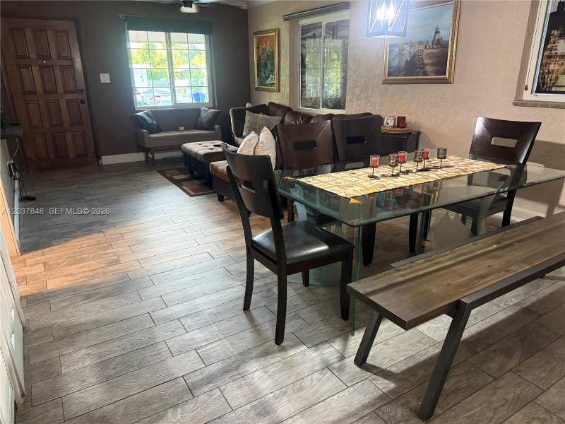 6424 Meade St, Hollywood FL 33024