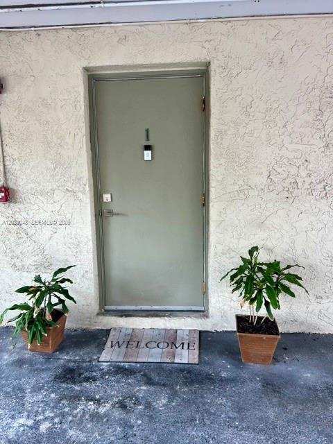 1701 NE 115th st # 1A, Miami FL 33181