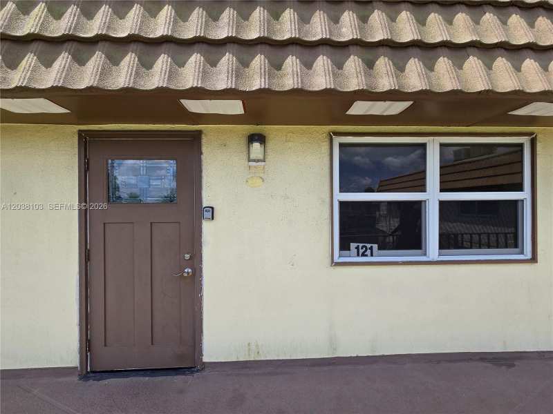 121 Saxony C # 121, Delray Beach FL 33446