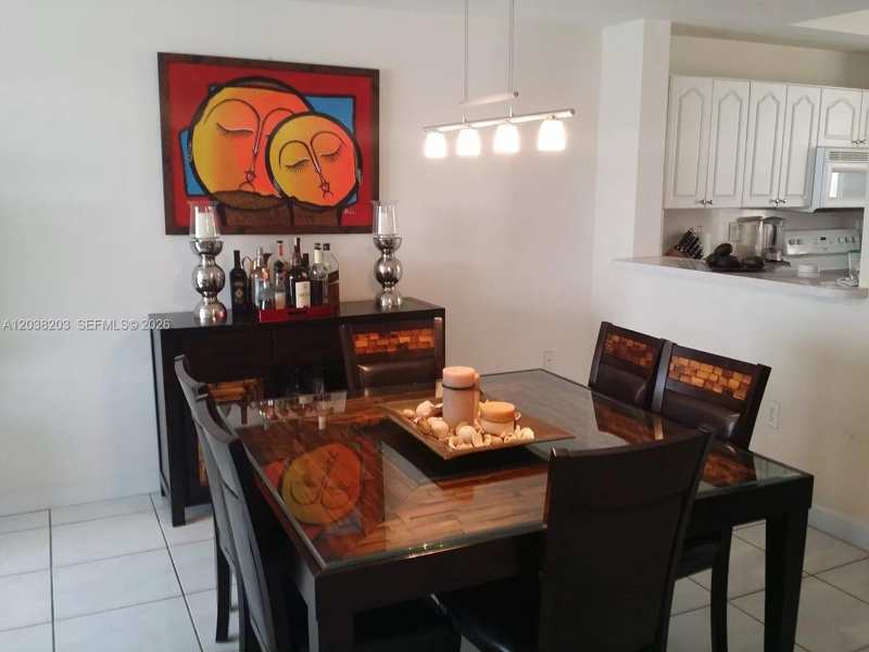 4527 NW 97th Ct, Doral FL 33178