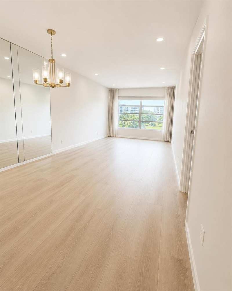 2900 N Palm Aire Drive # 307, Pompano Beach FL 33069