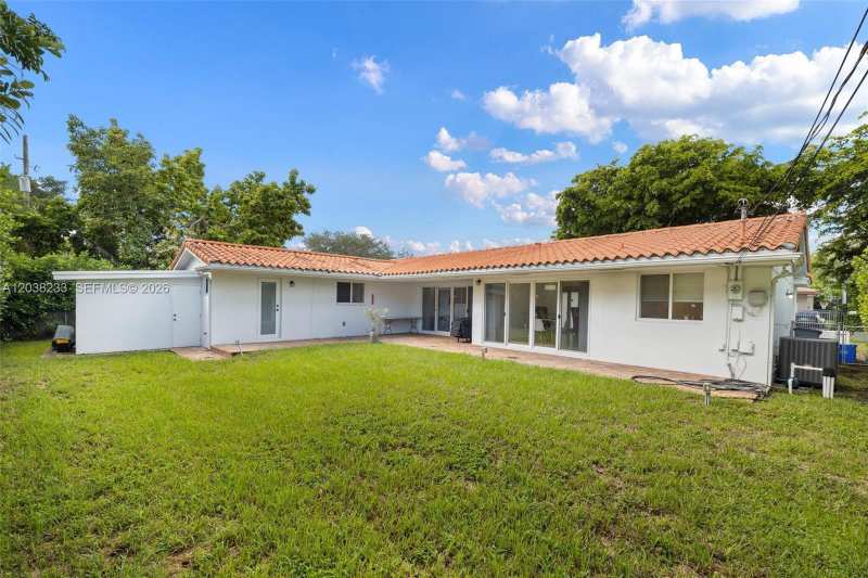 811 Capri St, Coral Gables FL 33134
