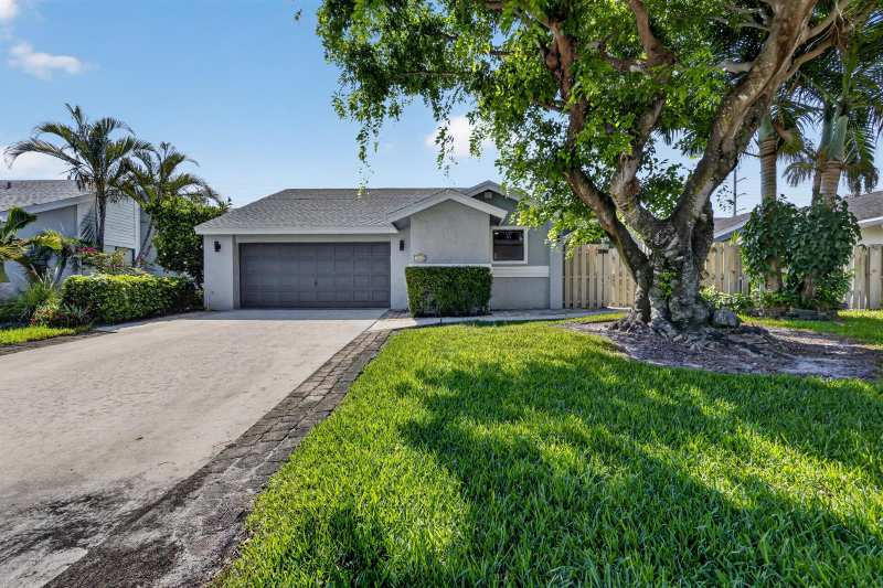 1055 NW 18th Avenue, Delray Beach FL 33445