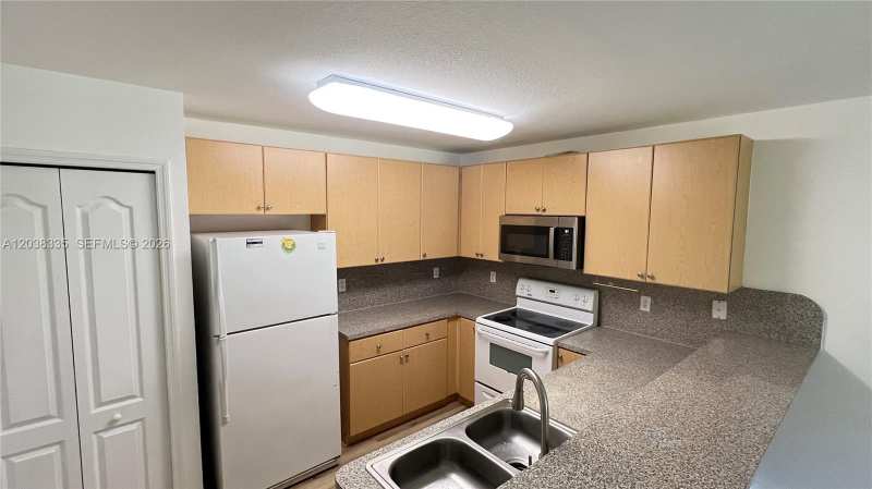 22721 SW 88th Pl # 19, Cutler Bay FL 33190