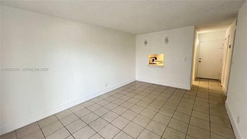 4550 NW 9th St # 612E, Miami FL 33126