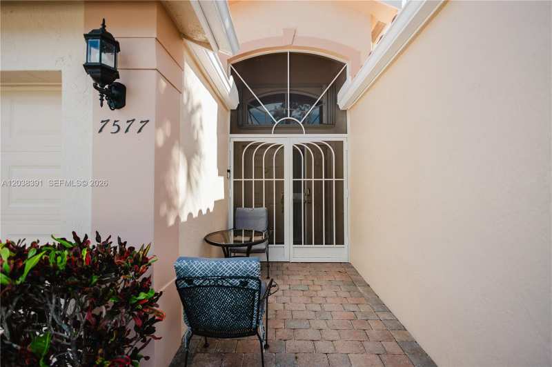 7577 Caprio Dr, Boynton Beach FL 33472
