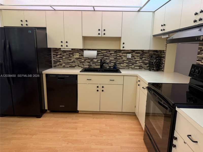 4960 E Sabal Palm Blvd # 308, Tamarac FL 33319