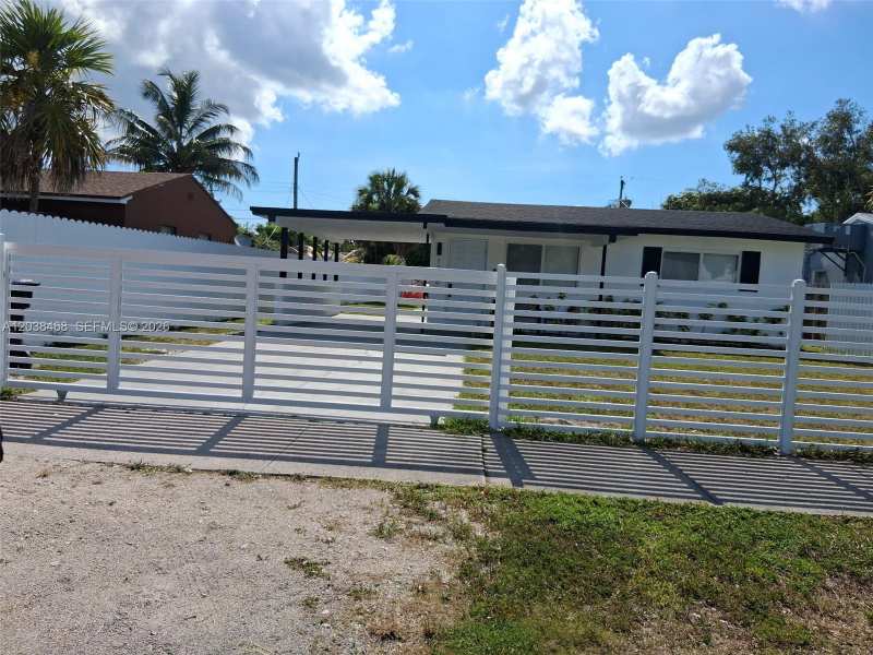 1336 NW 6th Ave, Fort Lauderdale FL 33311